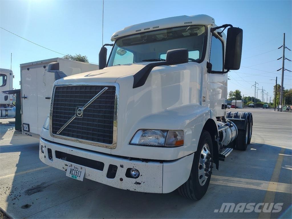 Volvo VNM64T200 曳引機組件
