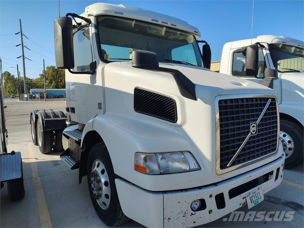 Volvo VNM64T200 曳引機組件