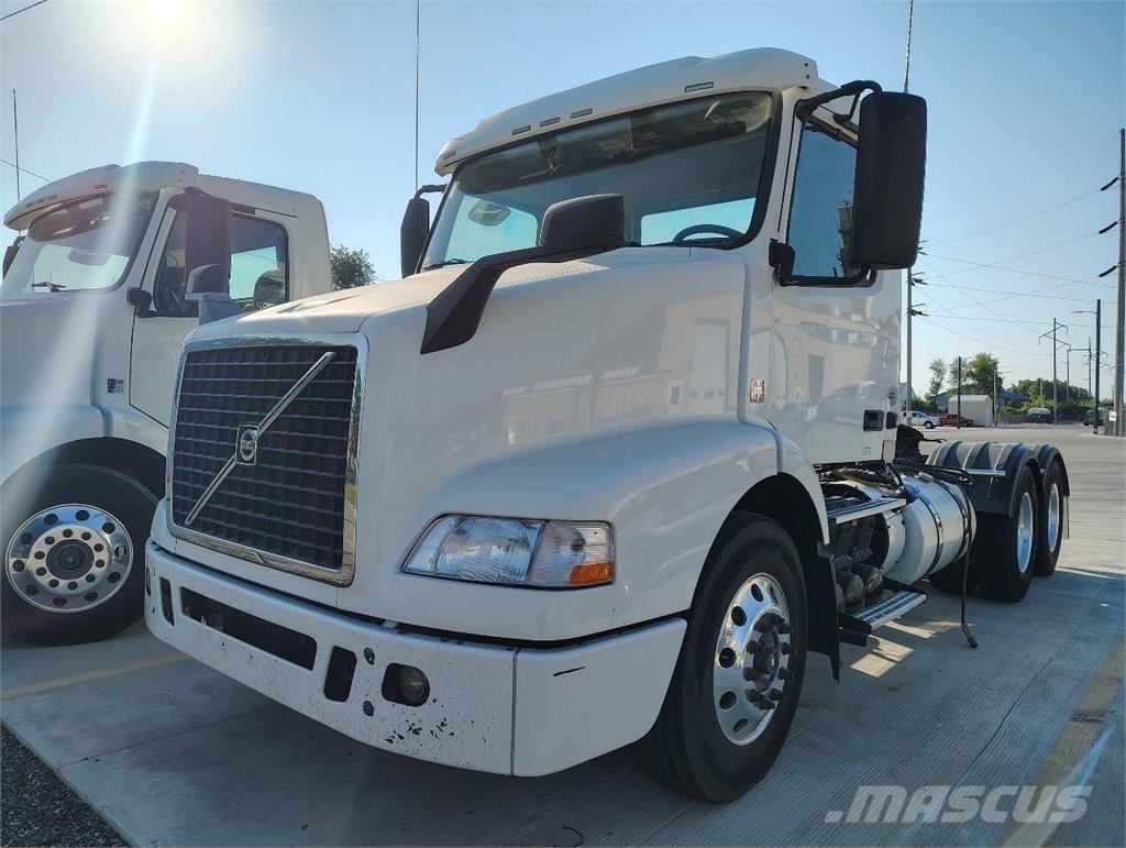 Volvo VNM64T200 曳引機組件