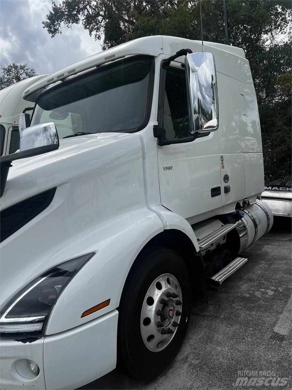 Volvo VNR64T640 曳引機組件