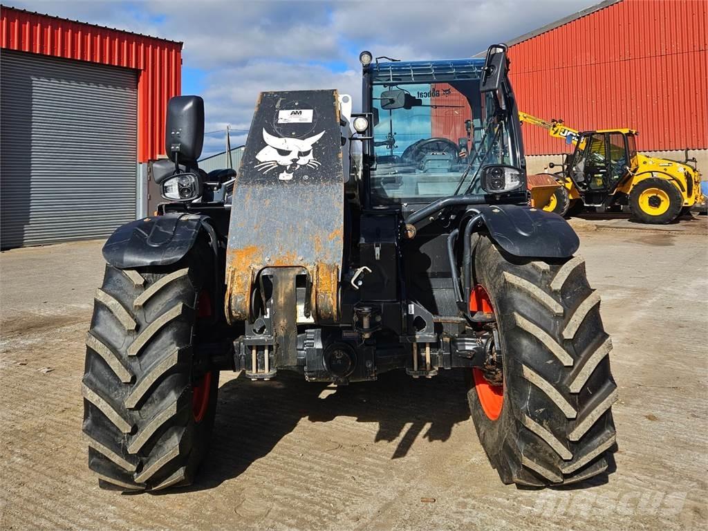 Bobcat TL38.70 伸縮臂操作車