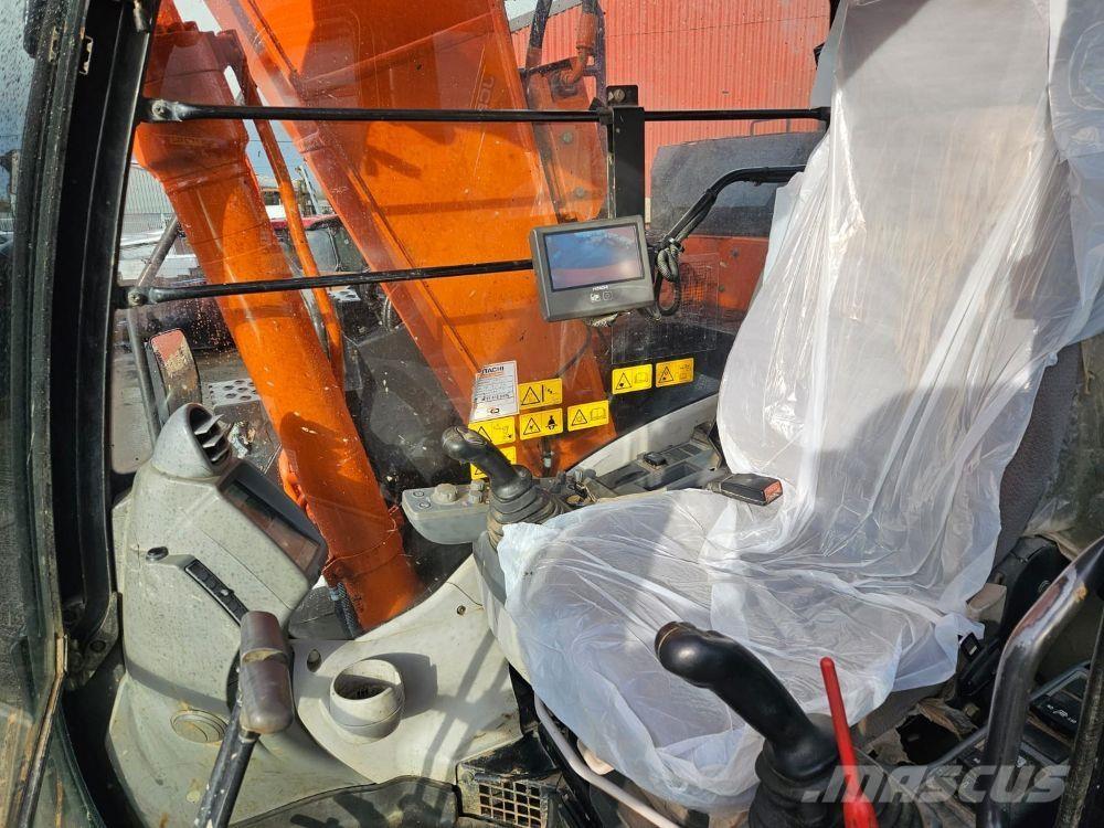 Hitachi ZX135 履帶式 挖土機/掘鑿機/挖掘機