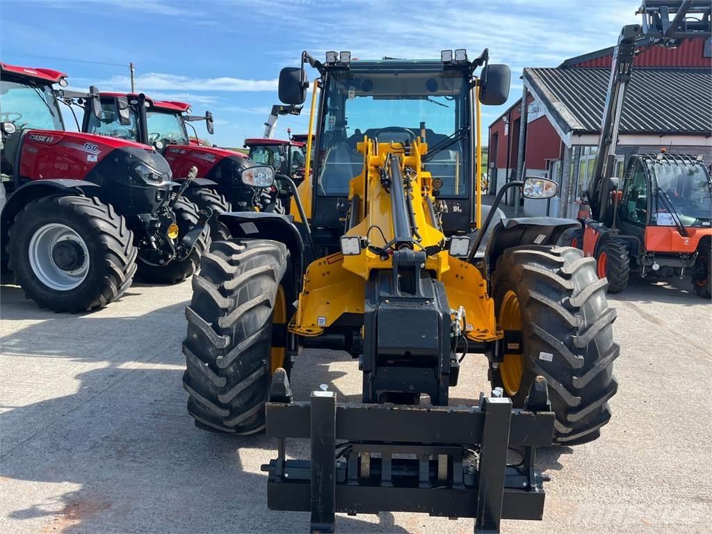 JCB TM320S 伸縮臂操作車