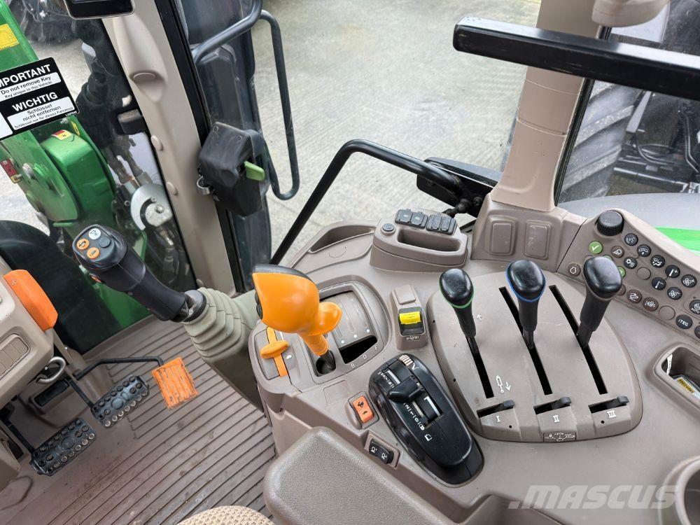 John Deere 6120M 曳引機