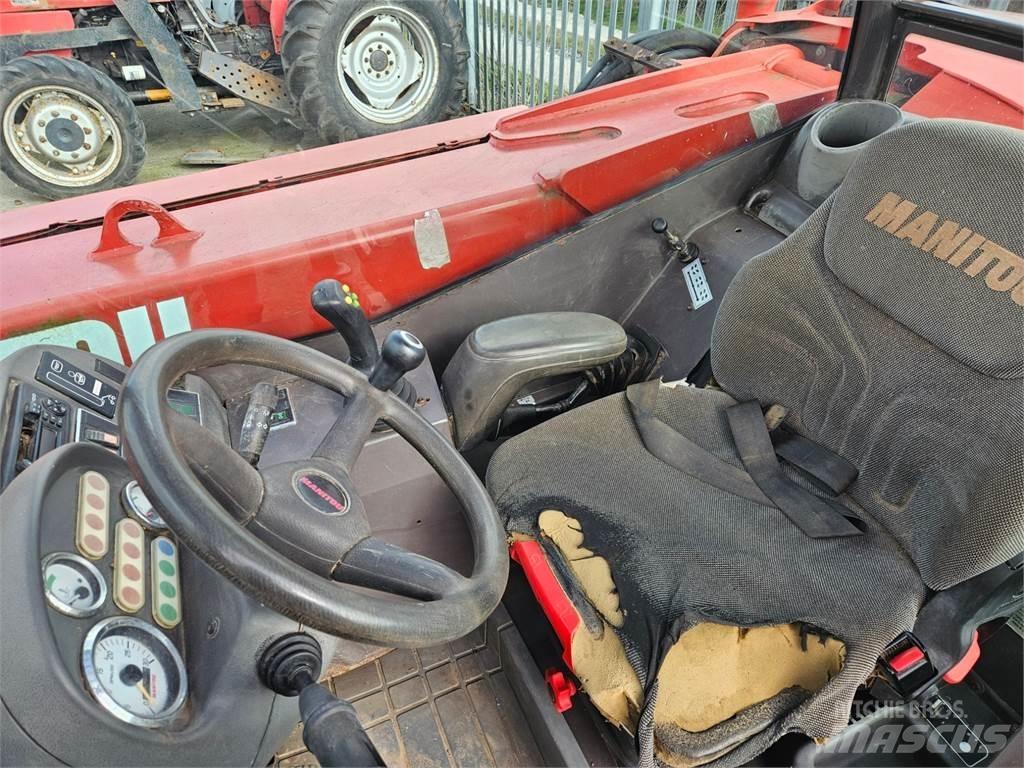 Manitou MLA 627 伸縮臂操作車