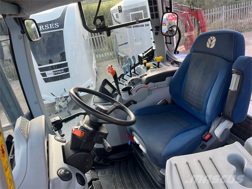 New Holland T7.210 曳引機