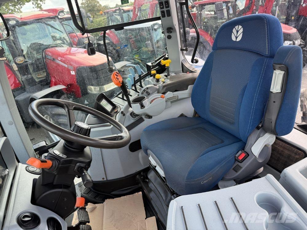 New Holland T7.230 曳引機