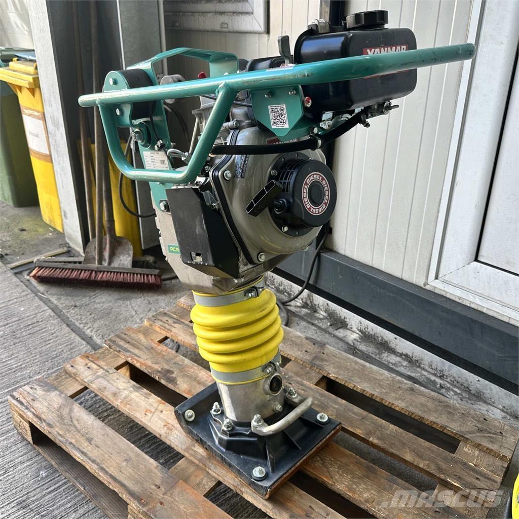  ACR 70D (2025) ACR 70D (2025) 砸道機/夯實機