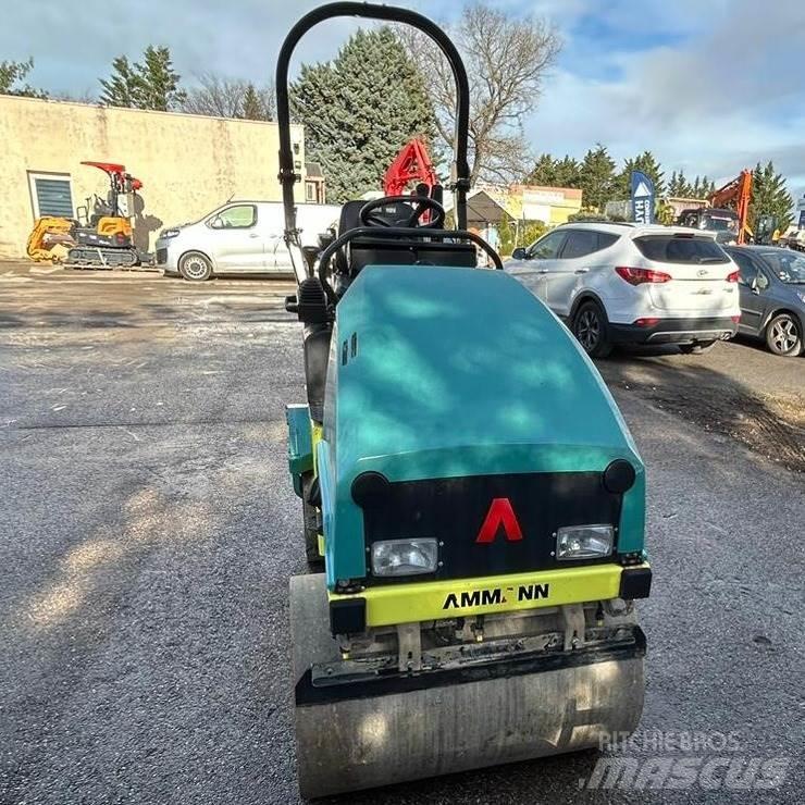 Ammann ARX16 AMMANN ARX16 雙輪滾壓機