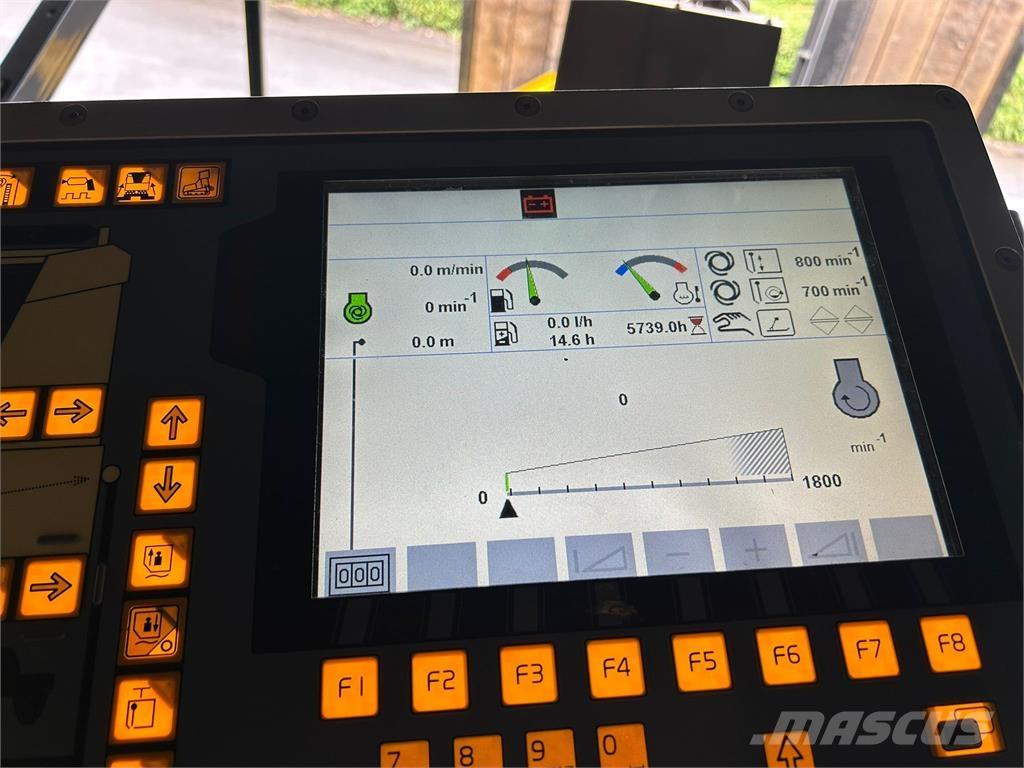  P7820C P7820C 瀝青攤舖機/鋪路機