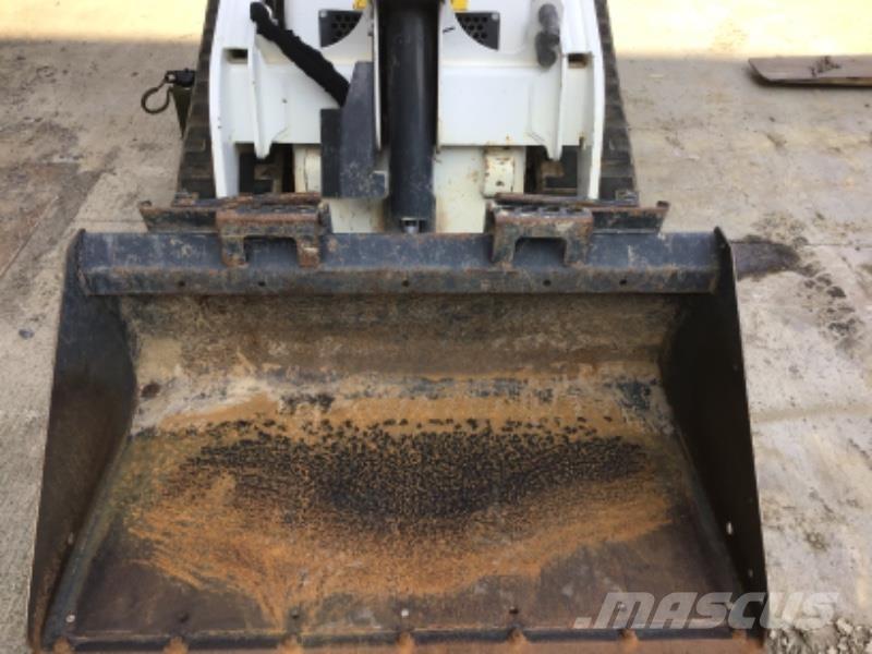 Bobcat MT100 滑移轉向裝載機