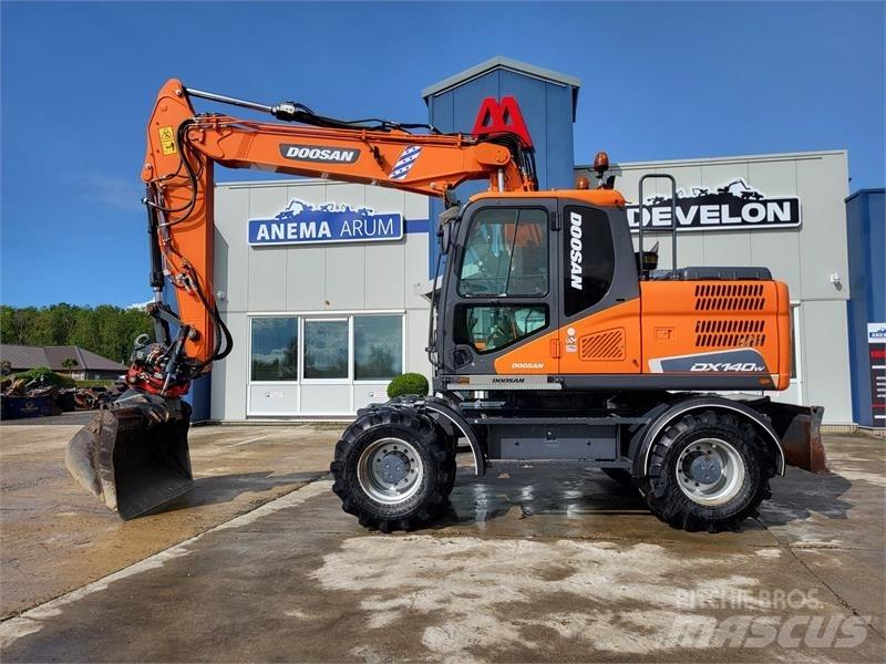 Doosan DX140W-5 旋轉式挖土機/掘鑿機/挖掘機