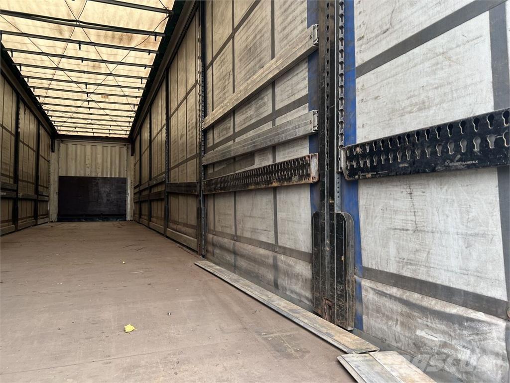 Krone  篷布半拖車