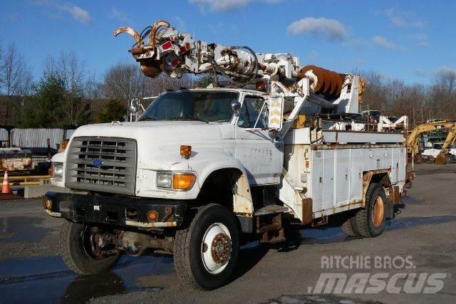 Ford F Series 移動式鑽機車