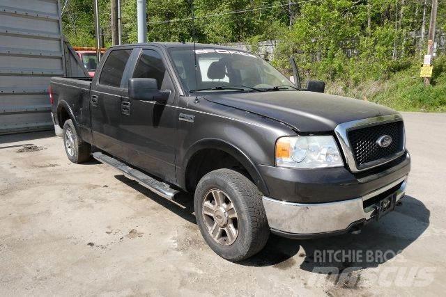 Ford F150 XLT 皮卡.傳統半斗卡車/側卸板
