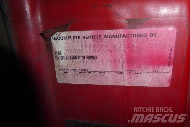 Ford L9000 商用底盤車