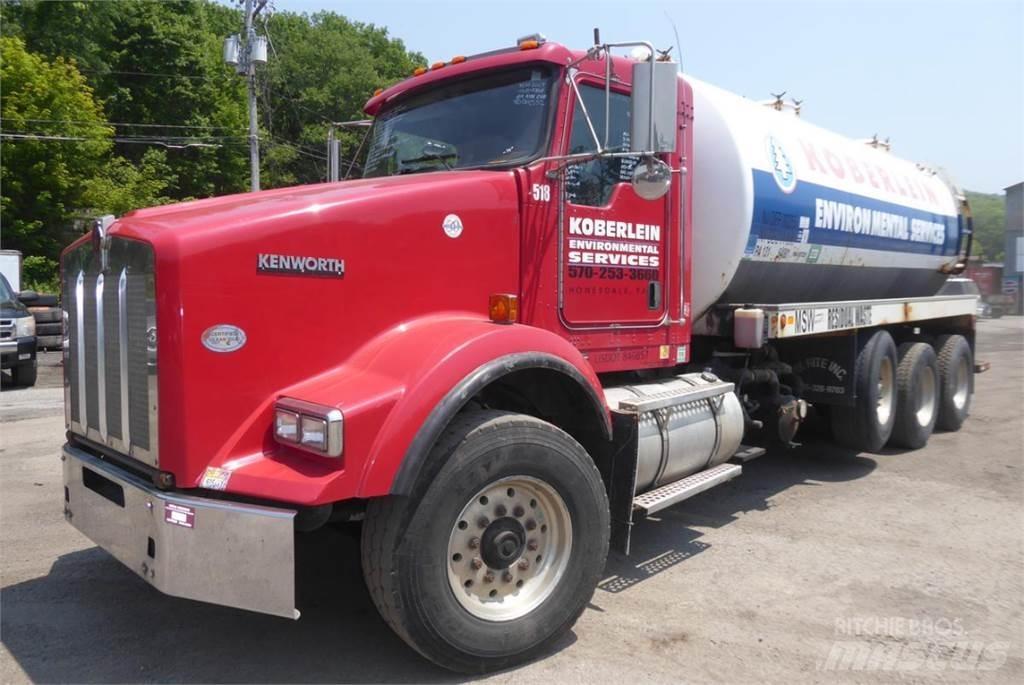 Kenworth T800 組合/真空油槽車