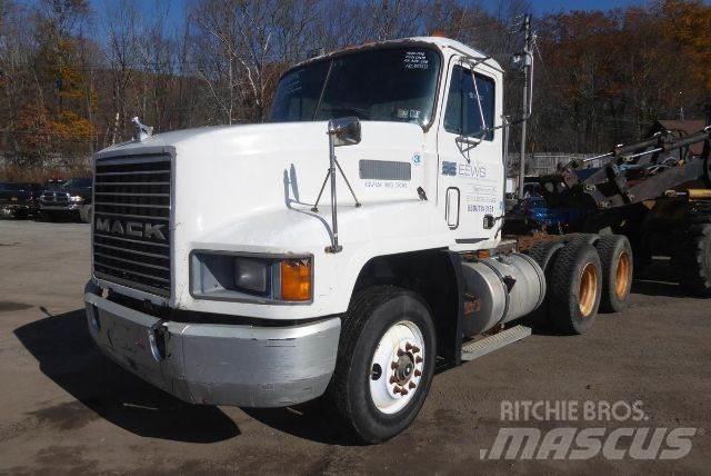 Mack CH613 商用底盤車