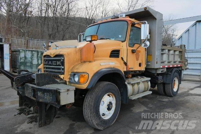 Mack CV712 傾卸式卡車