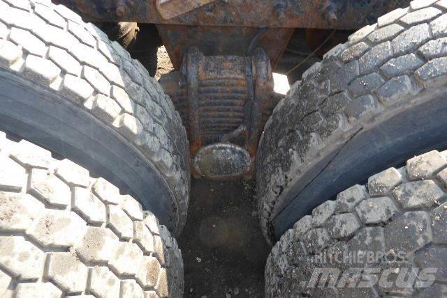 Mack CV713 商用底盤車