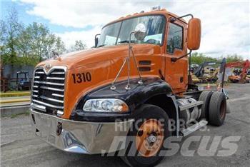 Mack CX612 商用底盤車