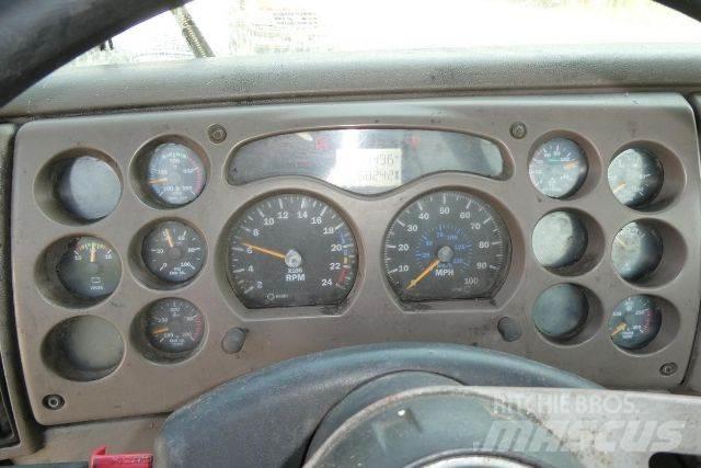 Mack CXN613 商用底盤車