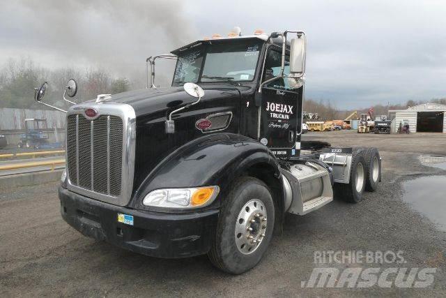 Peterbilt 384 商用底盤車