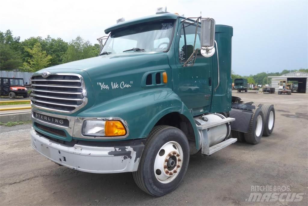 Sterling AT9500 商用底盤車