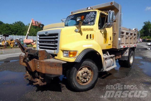 Sterling L8500 傾卸式卡車