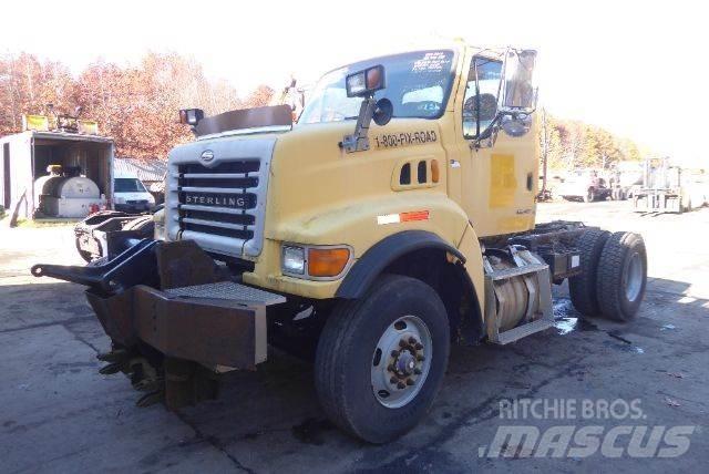 Sterling L8500 商用底盤車