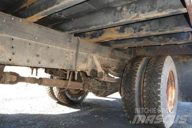 UD 1100 貨箱式卡車