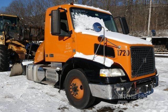 Volvo VNM42T 商用底盤車