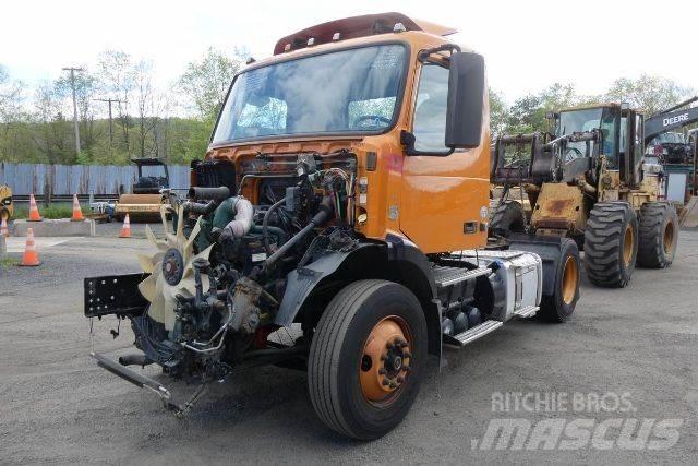 Volvo VNM42T 商用底盤車