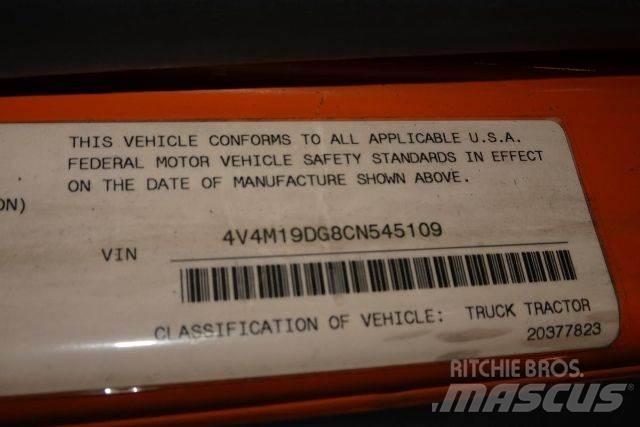Volvo VNM42T 商用底盤車
