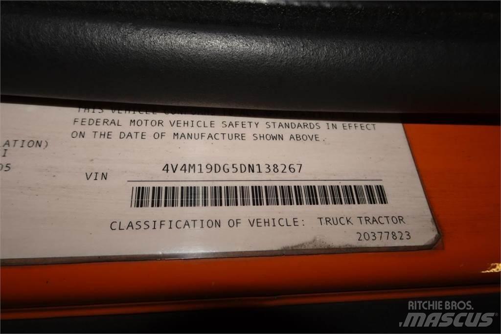 Volvo VNM42T 商用底盤車