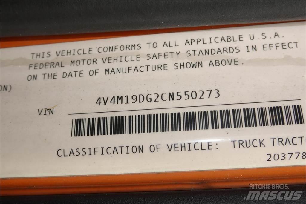 Volvo VNM42T 商用底盤車