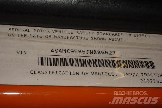 Volvo VNM64T 商用底盤車