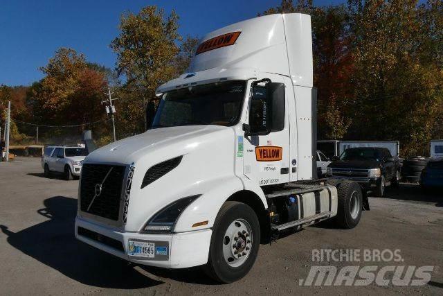 Volvo VNR 商用底盤車
