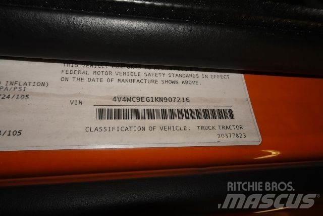 Volvo VNR64T300 商用底盤車