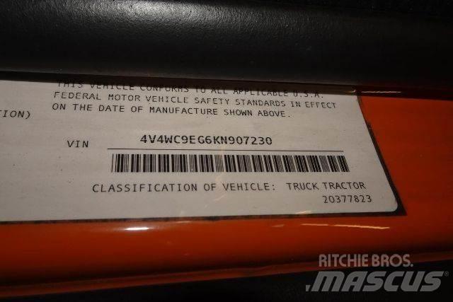 Volvo VNR64T300 商用底盤車