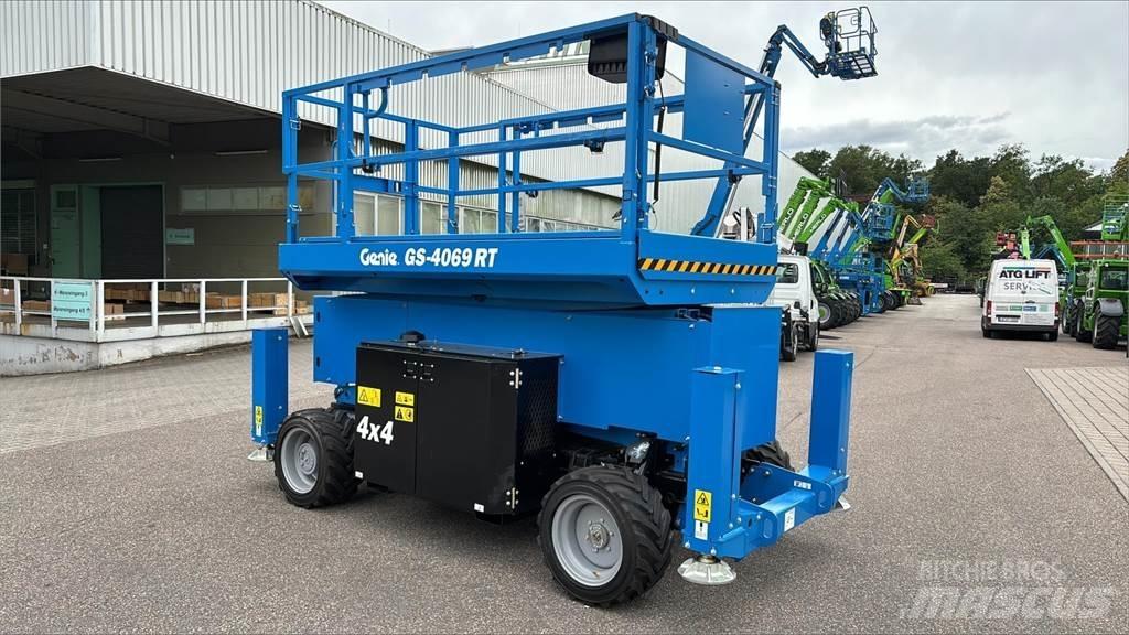 Genie GS-4069 RT 剪式升降機