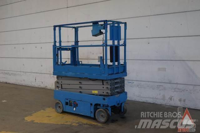 Genie GS-1930 曲臂高空作業車
