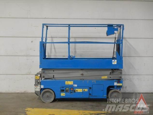 Genie GS-2032 曲臂高空作業車