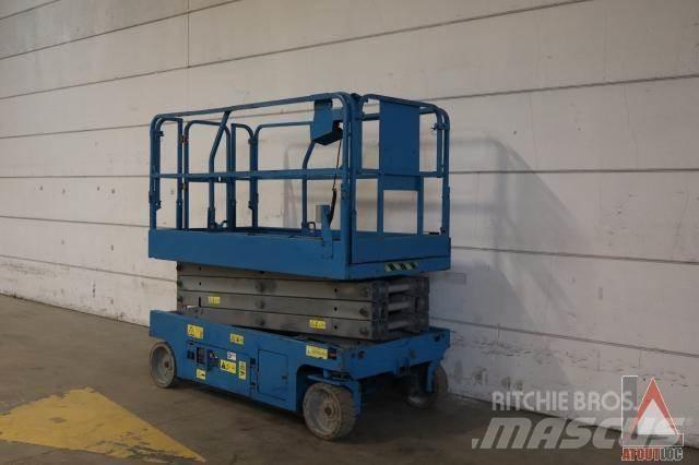 Genie GS-2646 曲臂高空作業車