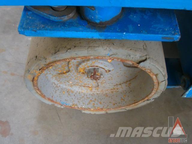 Genie GS-2646 曲臂高空作業車