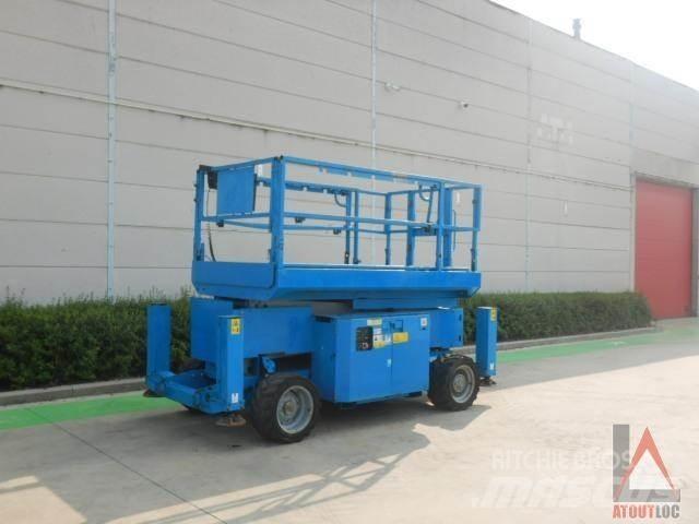 Genie GS-2669RT 曲臂高空作業車