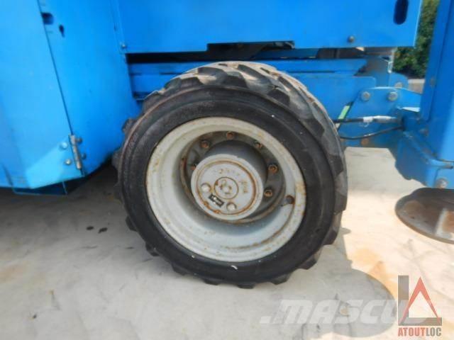 Genie GS-2669RT 曲臂高空作業車