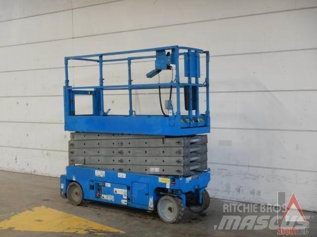 Genie GS-3232 曲臂高空作業車