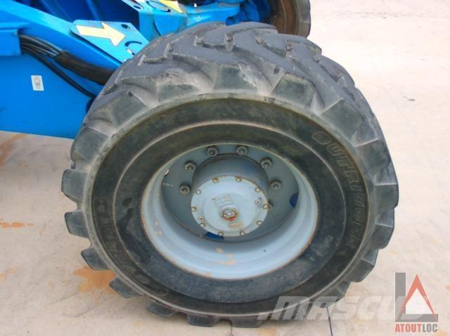 Genie Z-135/70 曲臂高空作業車