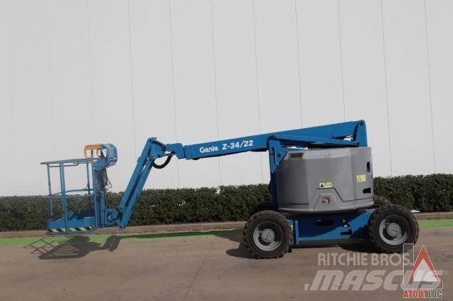 Genie Z34-22RT 曲臂高空作業車